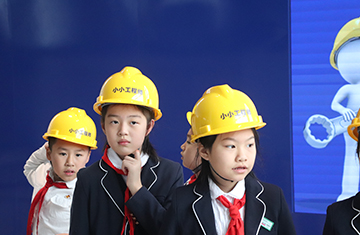 實驗小學學子來訪